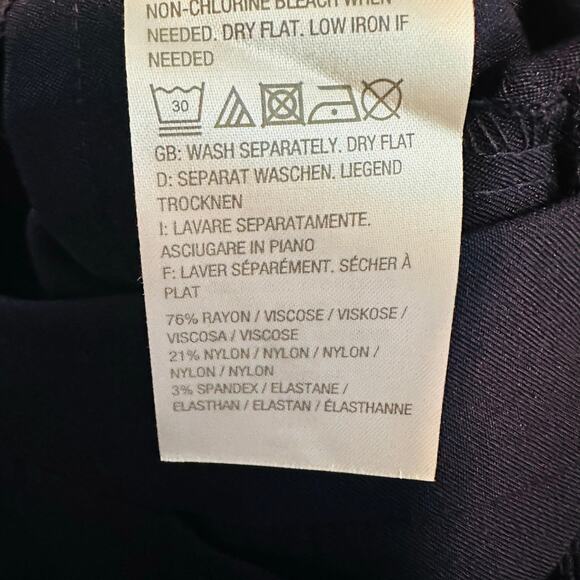 Susan Graver Ultra Stretch Pull-on Pedal Pushers NAVY BLUE Womens Size XS - Picture 9 of 10